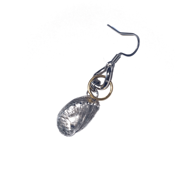 'melt' mono earring
