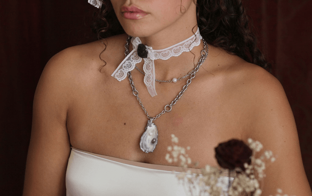 'silver oyster' necklace