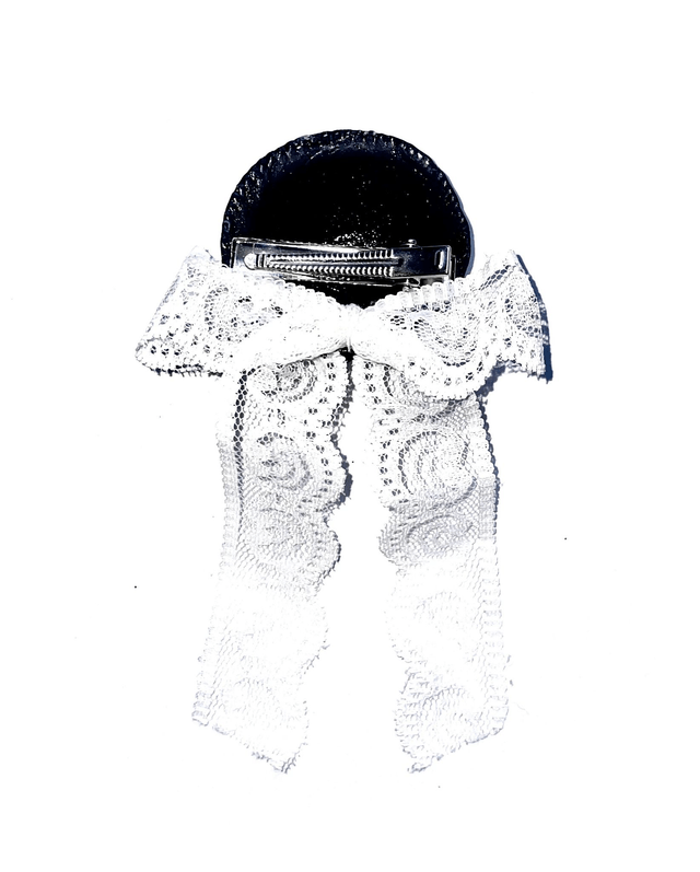 'almond lace' hairclip