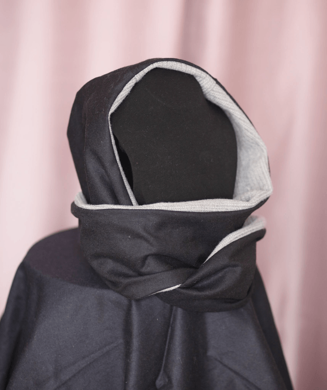 grey/black hood-scarf