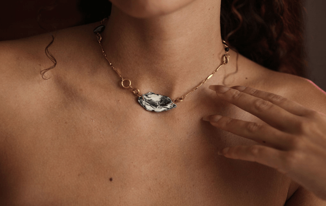 'moon stone' necklace