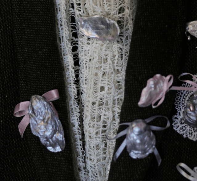 'coquette' brooch