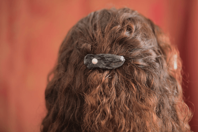 'pearl' hair clip