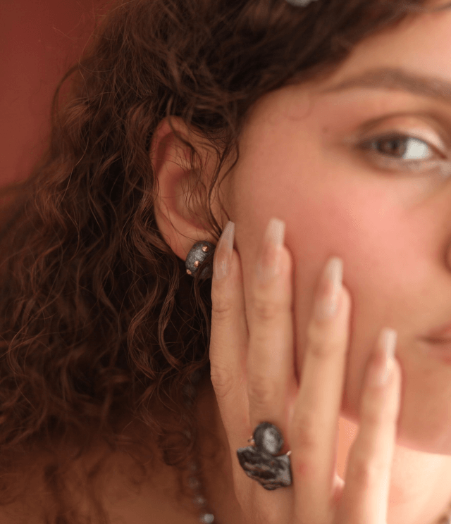 'silver snail' earrings