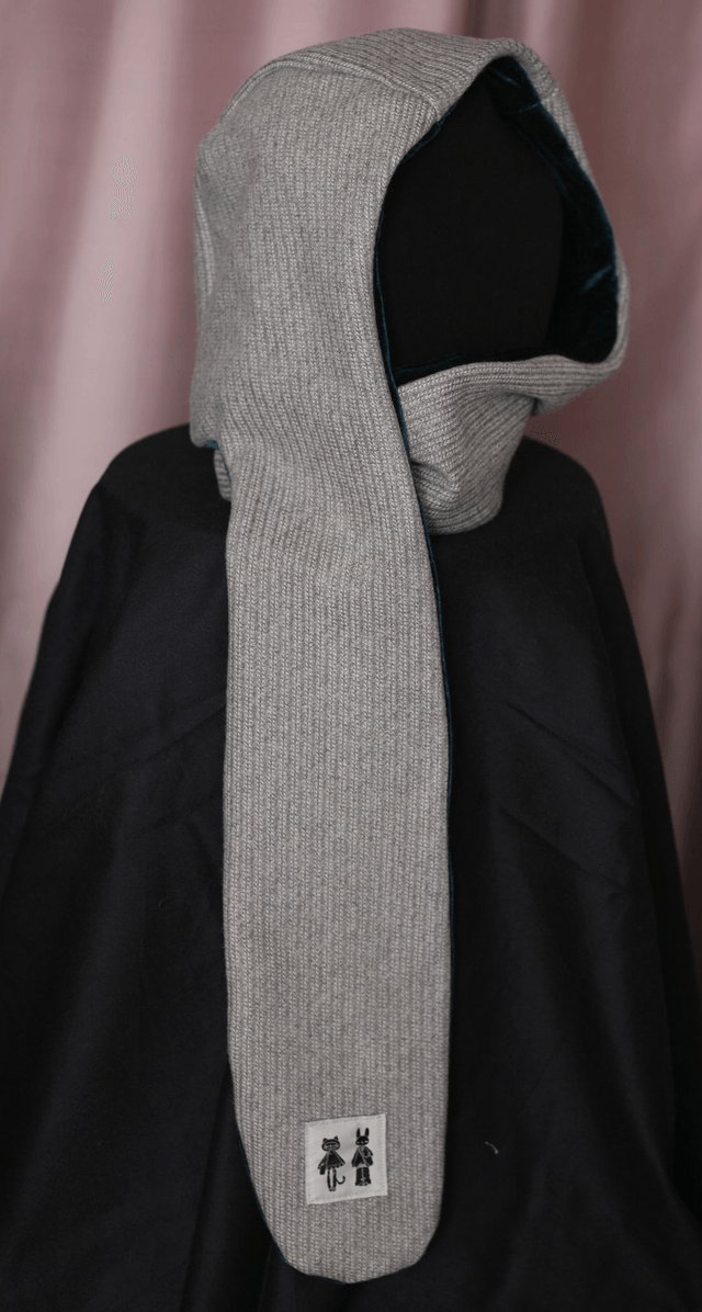 grey/green hood-scarf