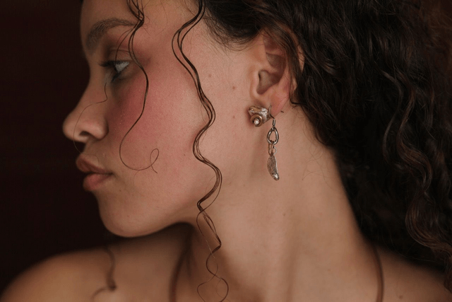 'melt' mono earring