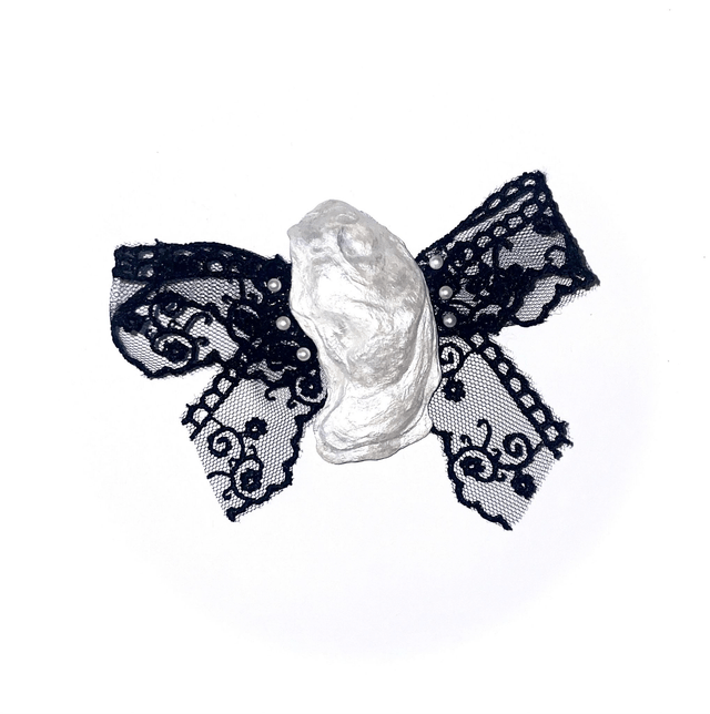 'oyster lace' hairclip