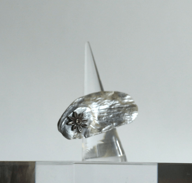 'flora' ring