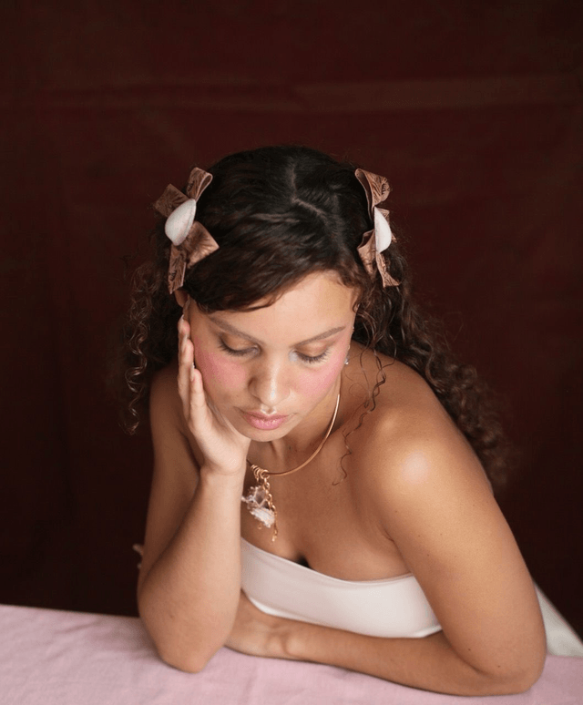 'pair of almond' hairclip
